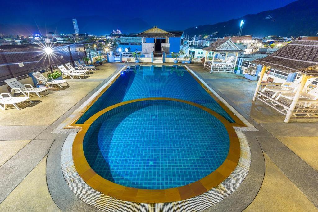 Patong Sharaya Boutique Complex酒店 外观 照片