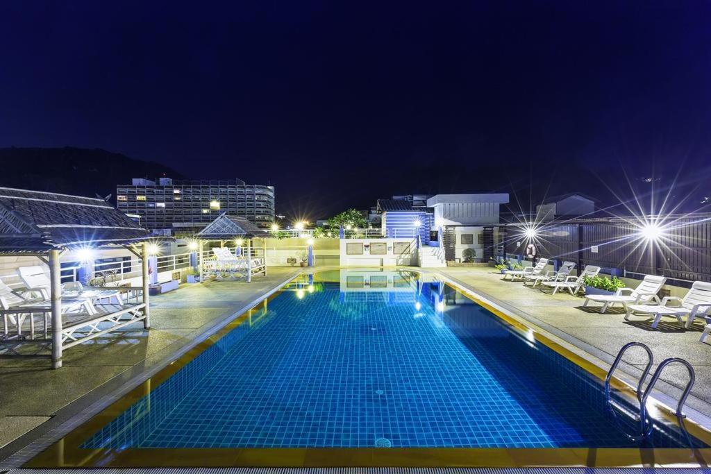 Patong Sharaya Boutique Complex酒店 外观 照片