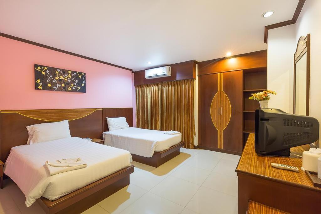 Patong Sharaya Boutique Complex酒店 外观 照片