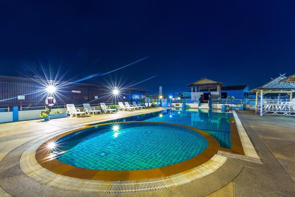 Patong Sharaya Boutique Complex酒店 外观 照片